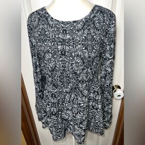 (NWOT) Maurices Blouse Top Boho Bohemian Black/White Long Sleeve Smocked Size S